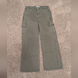 PAIGE Carly Cargo With Pockets Vintage Ivy Green 26